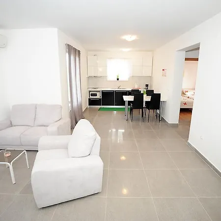 Apartment Sea View